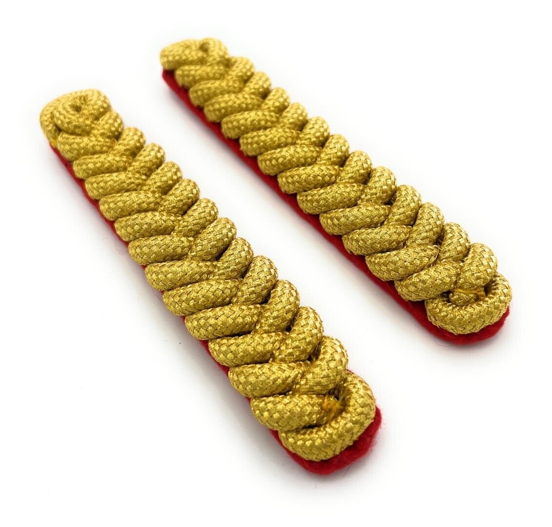 Shoulder Cord
Shoulder Epaulettes