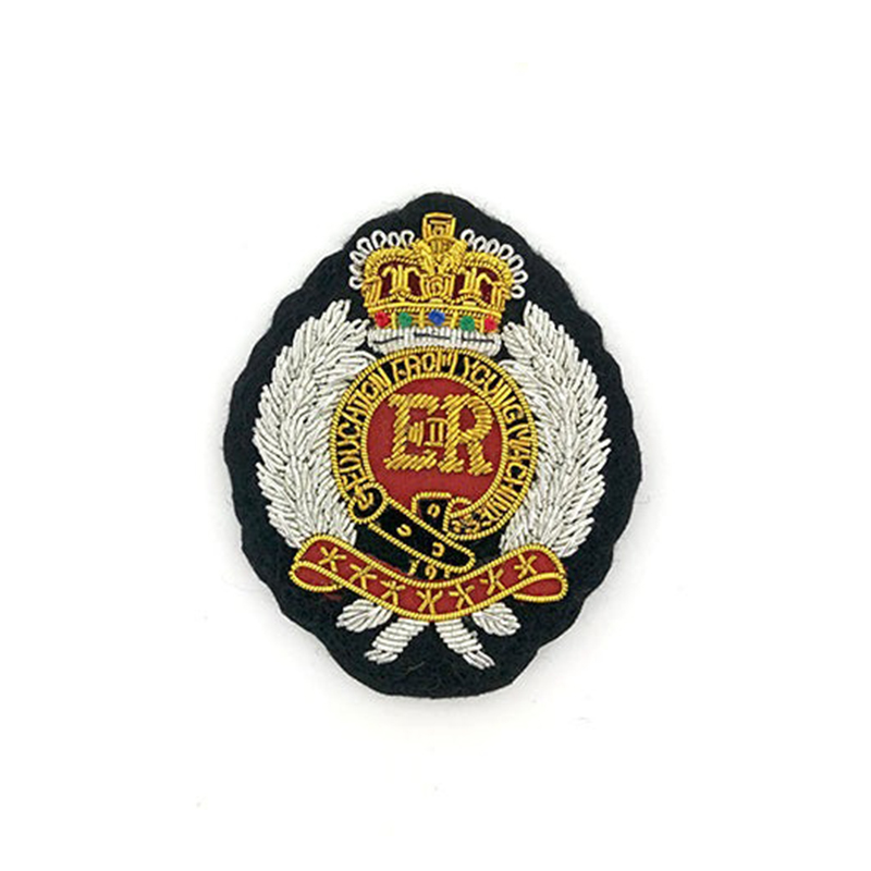 Ecusson Young Education